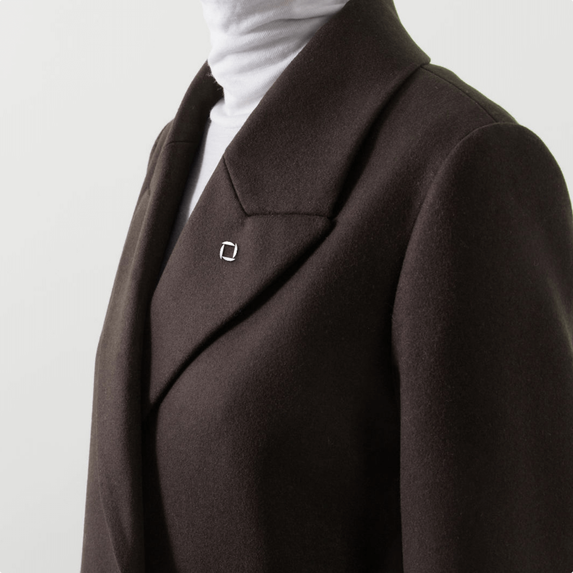 Omniva formal outfit