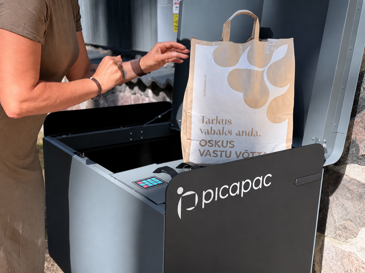 A new circular economy model launches in Estonia: pre-loved items can be given a new life straight from your doorstep